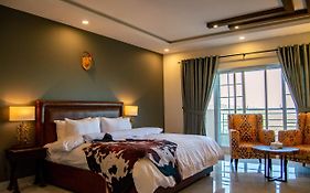The Roomy Lodge, Murree